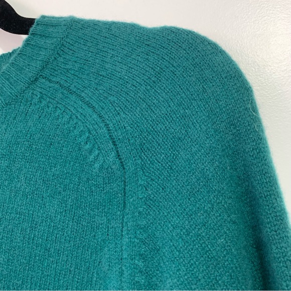 Uniqlo Premium Lambswool Sweater - Picture 13 of 16